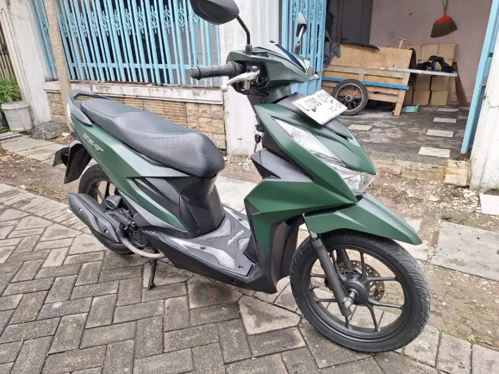 BU beat deluxe 2023 kondisi sgt bagus samsat kdg cowek
