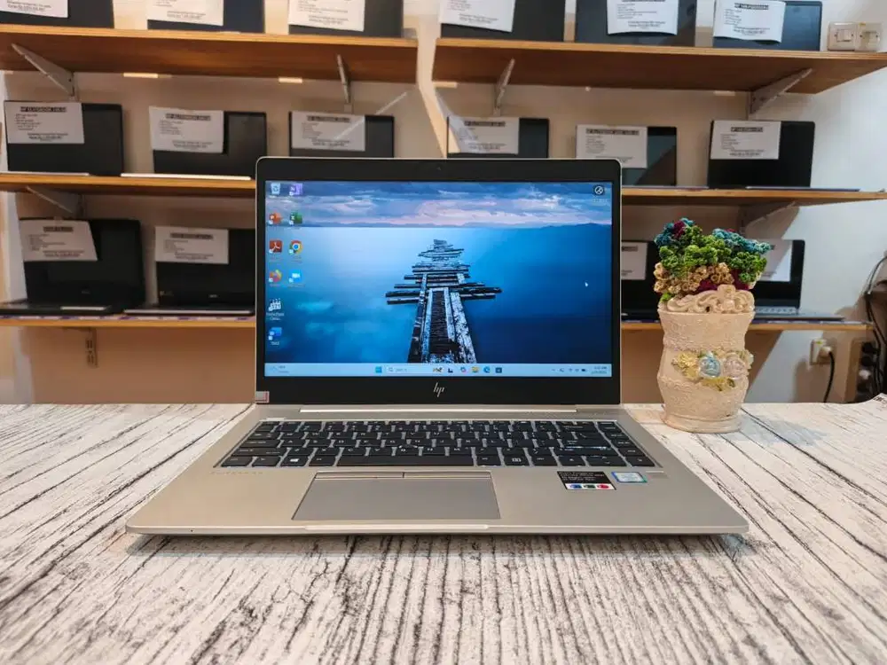 Laptop bekas HP ELITEBOOK 840 G5 (CORE i5-8350U / 8GB)