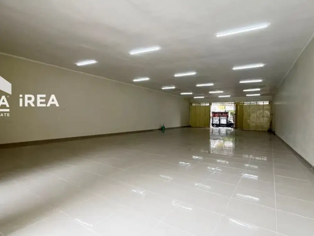 DISEWAKAN RUANG USAHA DI SOLO DEKAT PASAR GEDE, BALAIKOTA