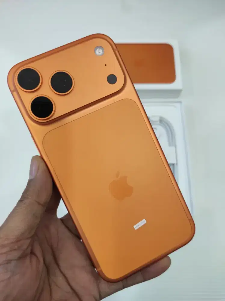 Iphone 17 promax 256
Garansi Resmi
Mulus 100%
Bh 100%
Fullset original