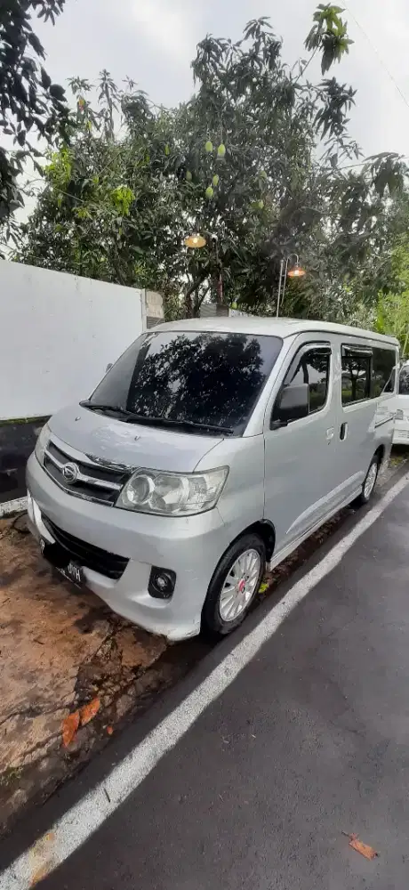 Daihatsu Luxio Tipe X