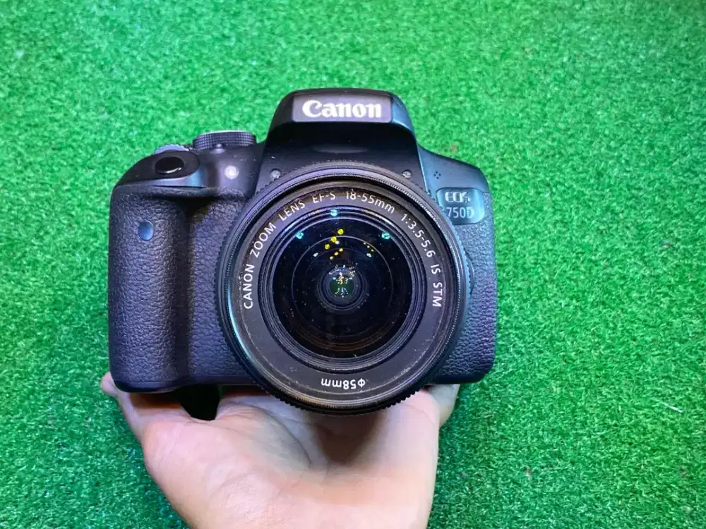 Kamera Canon EOS 750D