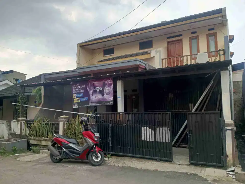 RUMAH 2 LANTAI DI MARGAHAYU RAYA METRO BANDUNG