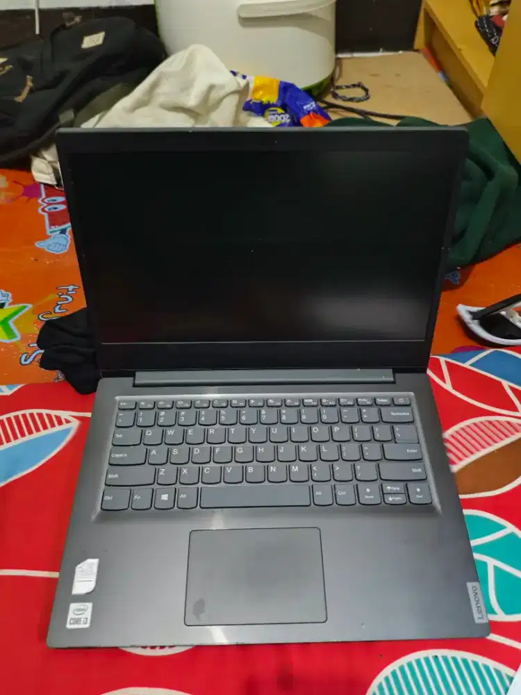 Laptop Lenovo V14-IIL