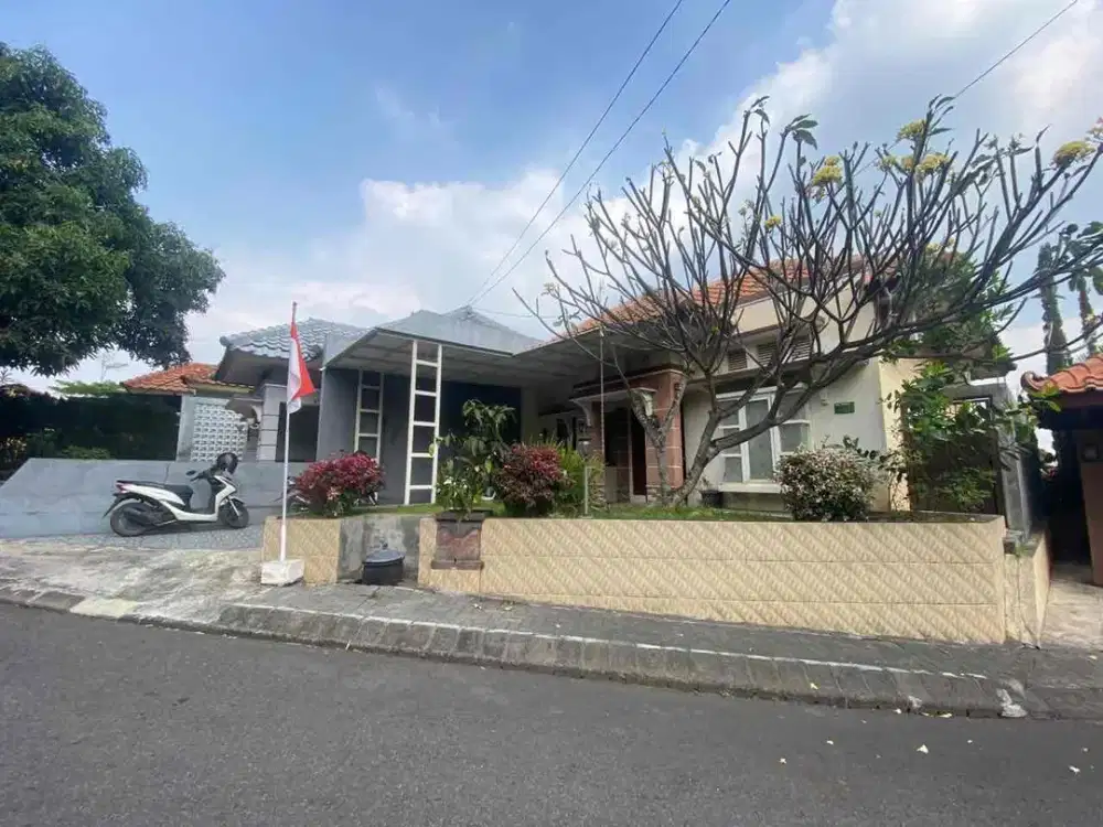 Rumah minimalis lokasi di Greenhills Kota Malang