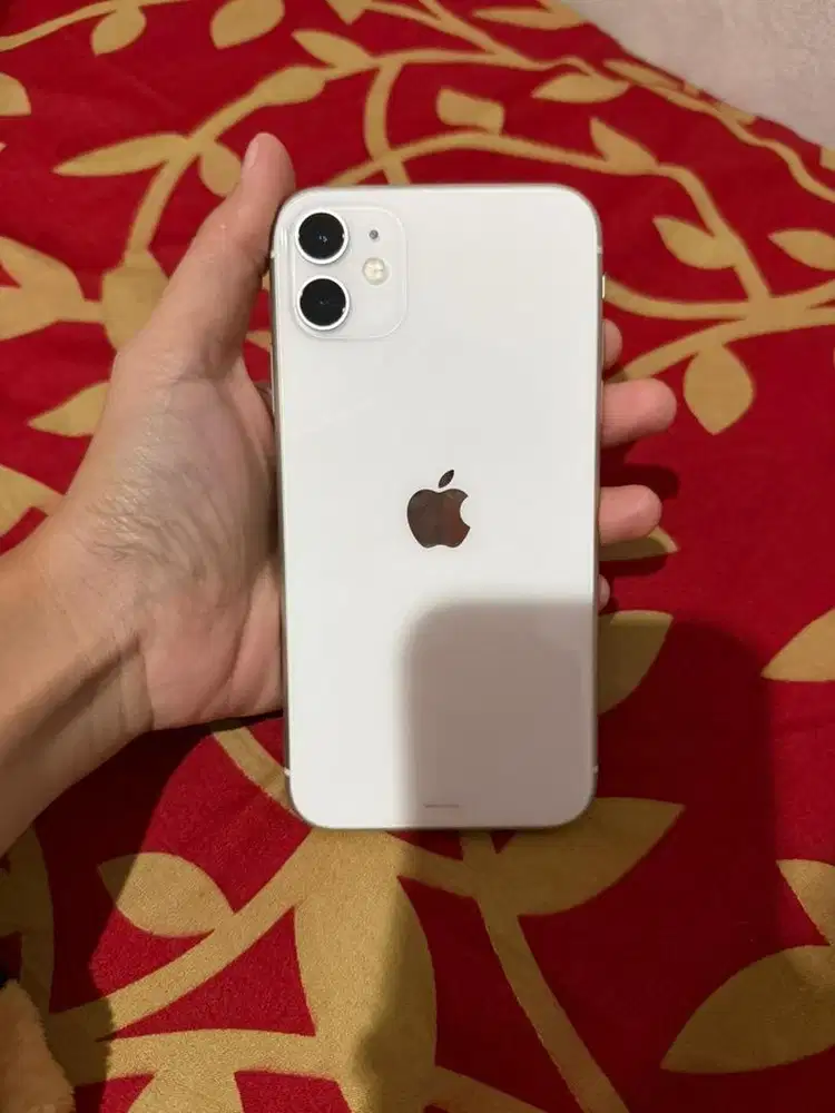 Iphone  11 ram 64 ibox