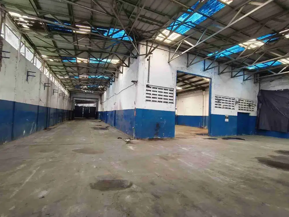 Dijual Gudang dan kantor 2 lantai murah LT 864 LB 906 di jababeka Cikarang