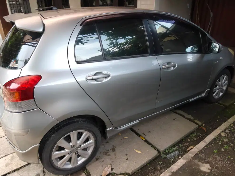 Toyota Yaris 2010 Bensin
