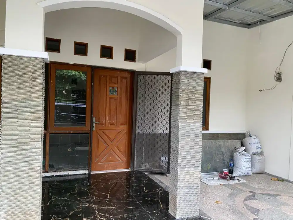 Rumah Bagus dan Lokasi Strategis di Babatan Pratama, Surabaya