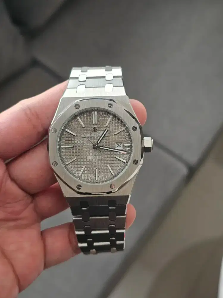 Jam Tangan AUDEMARS PIGUET