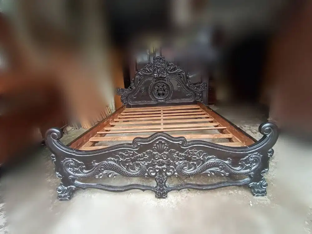 Dipan Jati Ukir naga 199x149x40cm