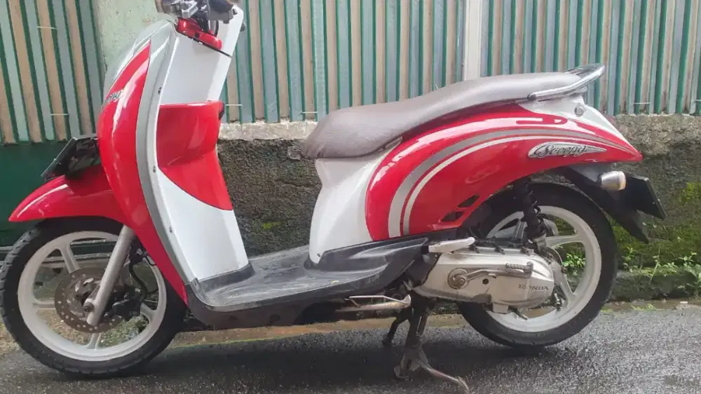 Honda Scoopy 2012