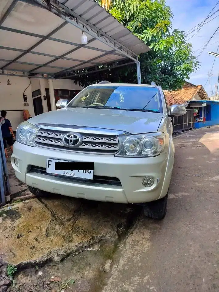 Toyota Fortuner G 2.7 AT 2008 Low Km