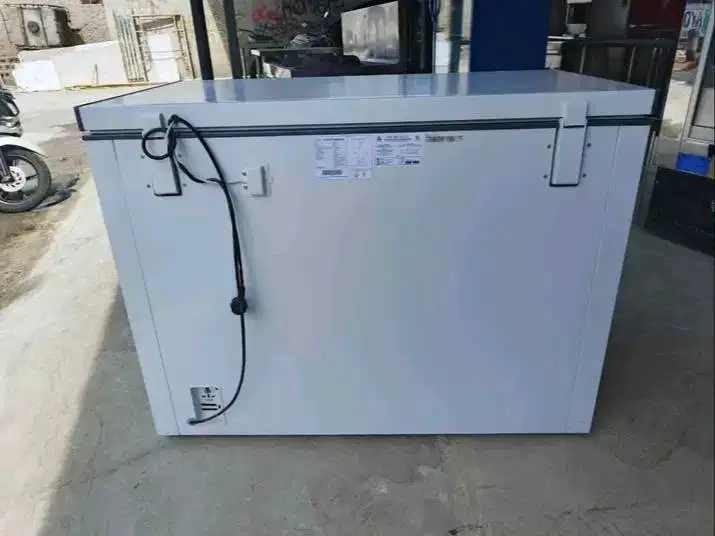 freezer box gea 318 liter normal garansi panjang