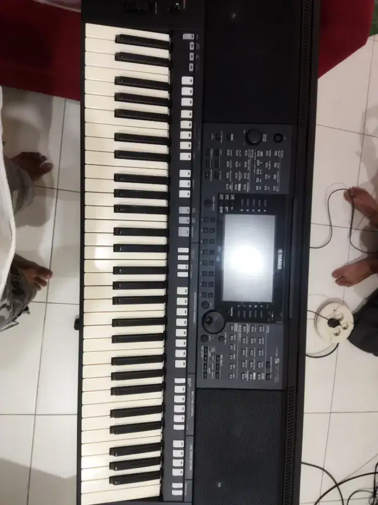 KEYBOARD YAMAHA PSR S775