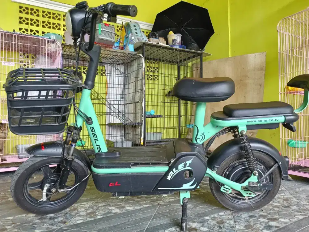 Sepeda listrik selis