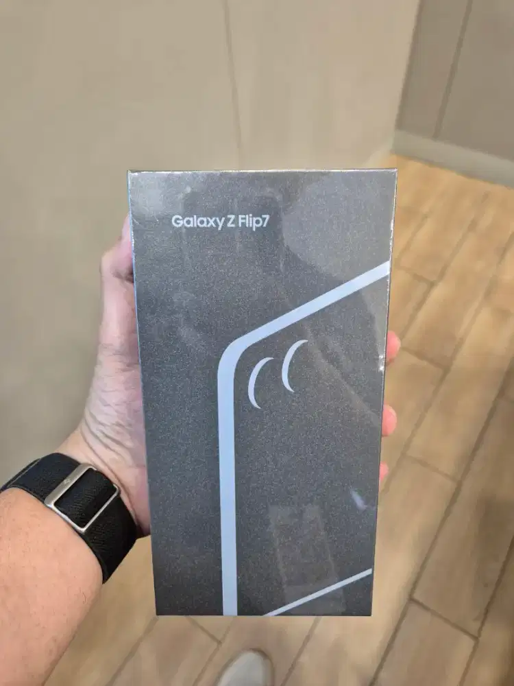 Samsung Zflip 7 promo cicilan 0% sampai 24bulan Free buds dan adaptor