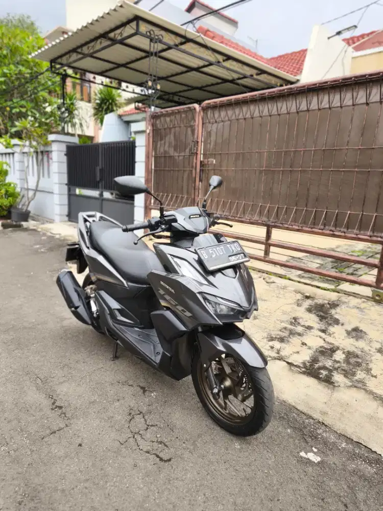 Bissmillah dijual motor Honda Vario 160cc ABS 2022 istimewa