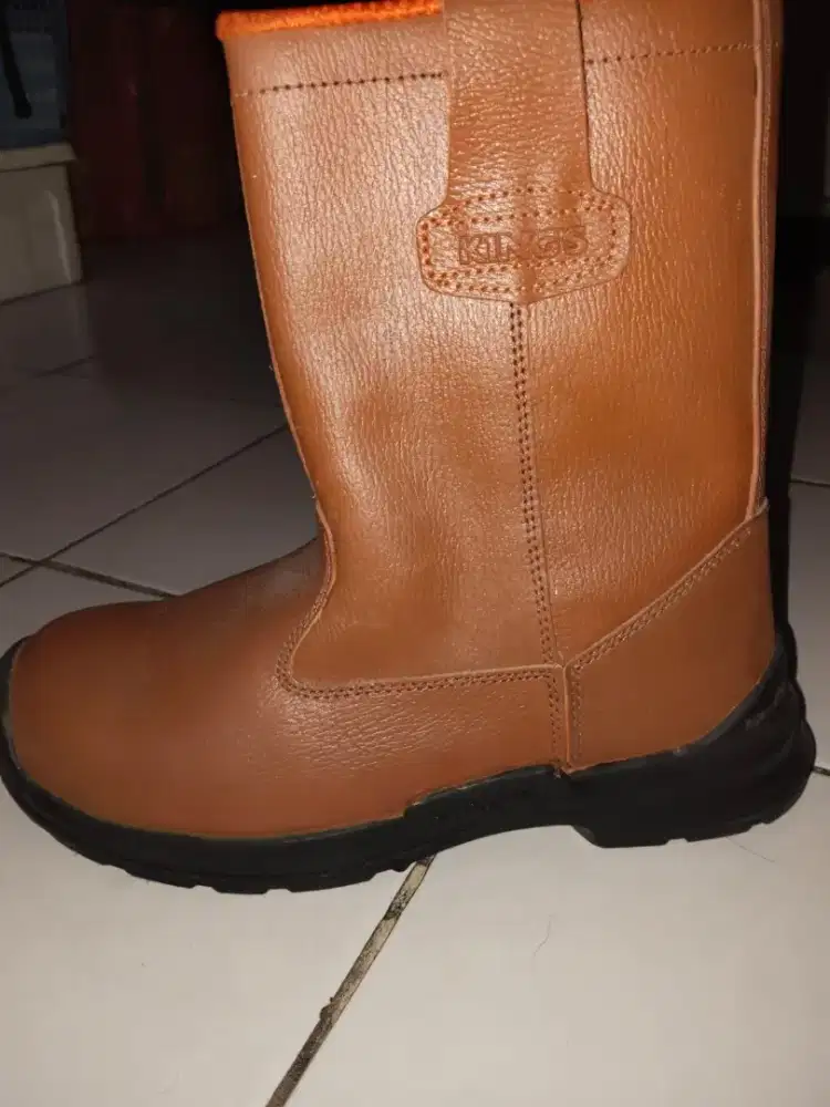 Dijual sepatu safety