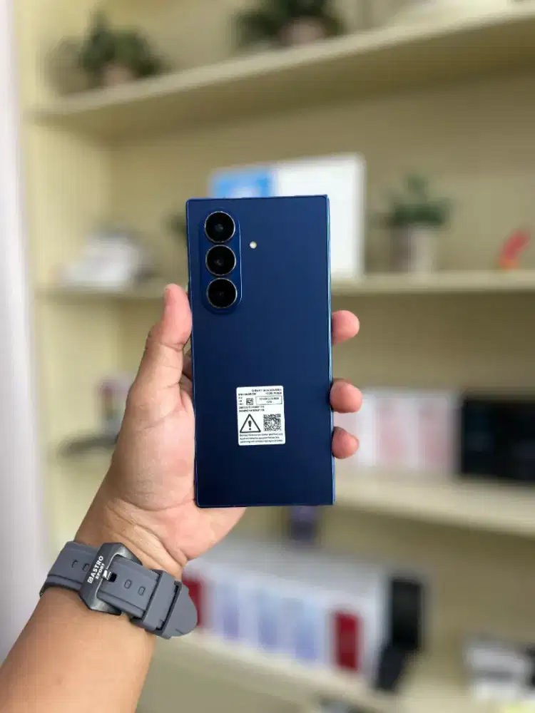 Samsung Z Fold 7 Ram 12 Memori 512, Toko Sultan Adam Banjarmasin