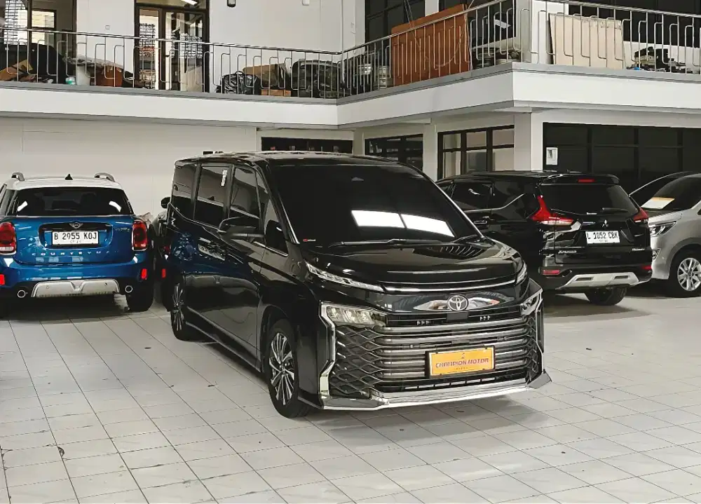 Toyota Voxy 2.0 CVT - TSS 2022