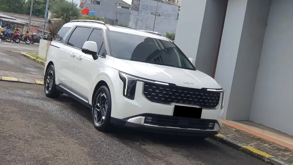 Kia Carens 2024 Bensin