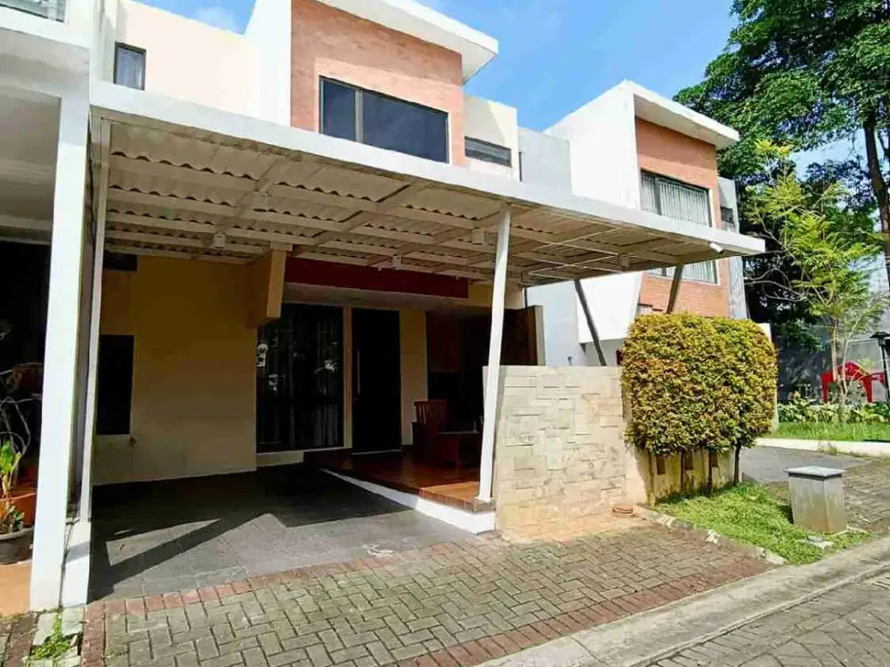 DIJUAL RUMAH TERAWAT DAN RAPIH SIAP HUNI DALAM CLUSTER DI SEKTOR 9