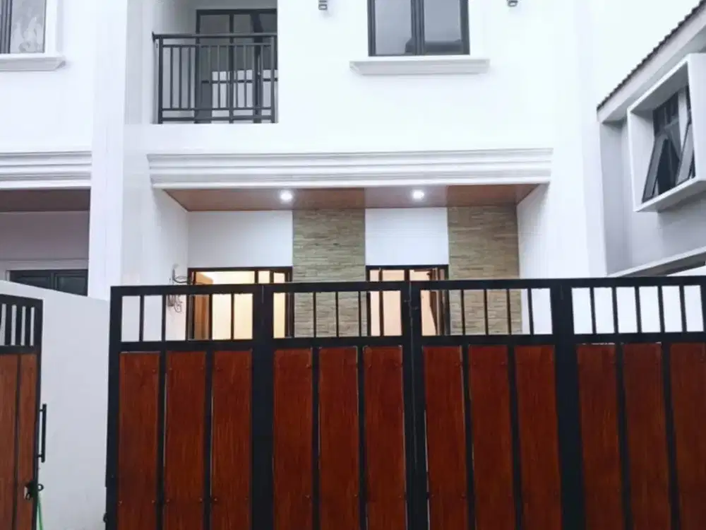 DISEWA DAN DI JUAL RUMAH DI LENTENG AGUNG JAKSEL 2 UNIT