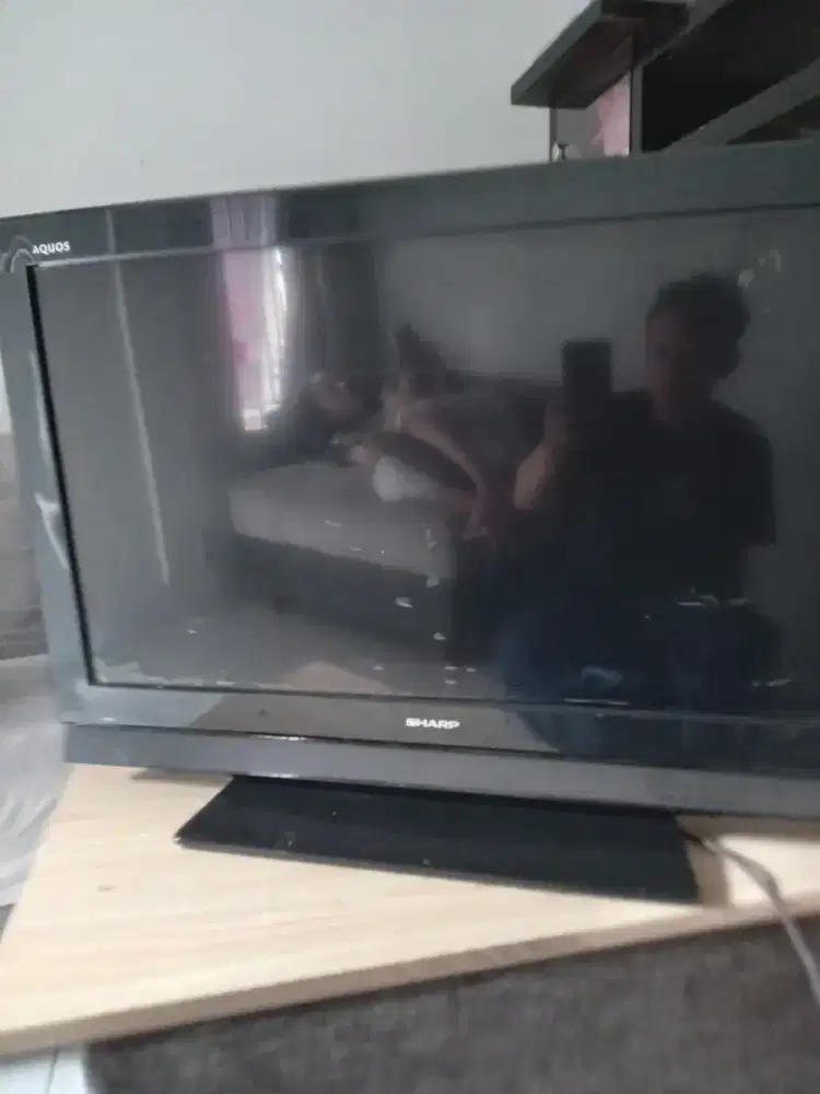Tv SHARP AQUOS 32 inchi