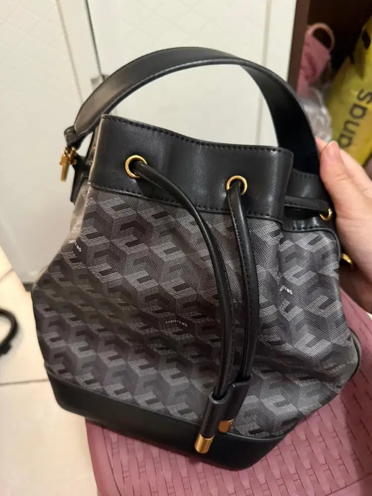 CHRISTY NG BUCKET BAG ORI STORE MALAY