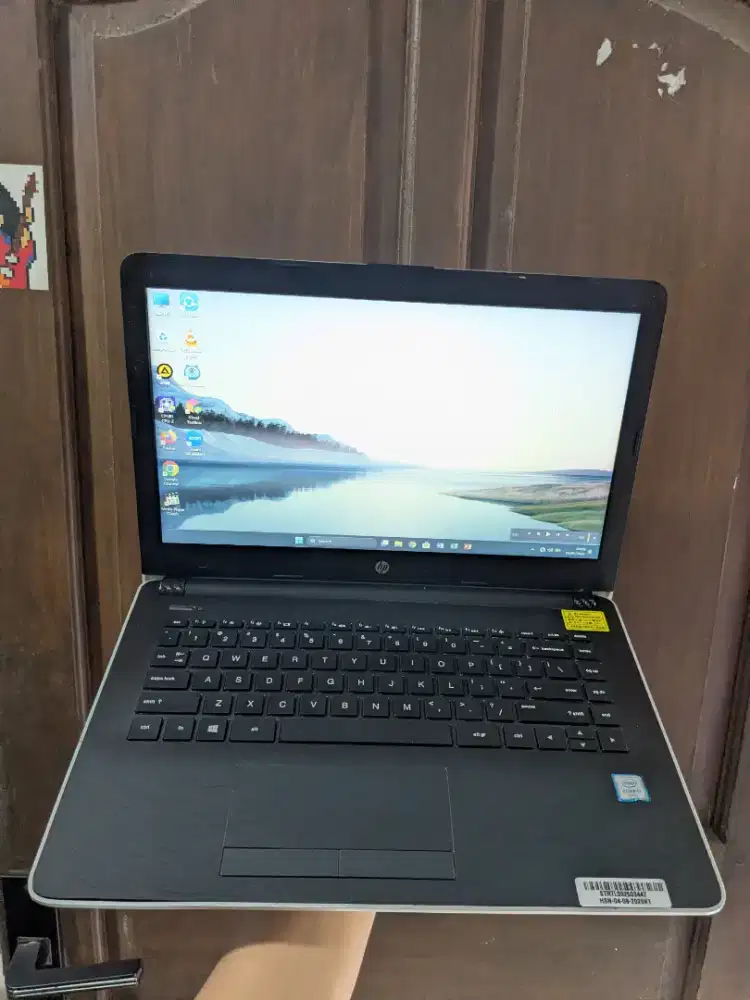 Laptop HP 14-BS007TU Slim Core I3 Gen 6 Ram 12GB Normalan