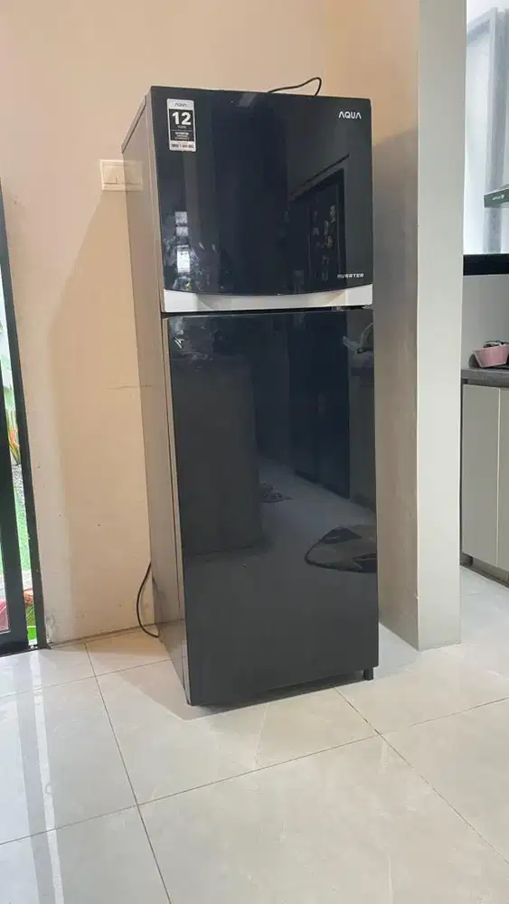 Kulkas Aqua inverter bekas