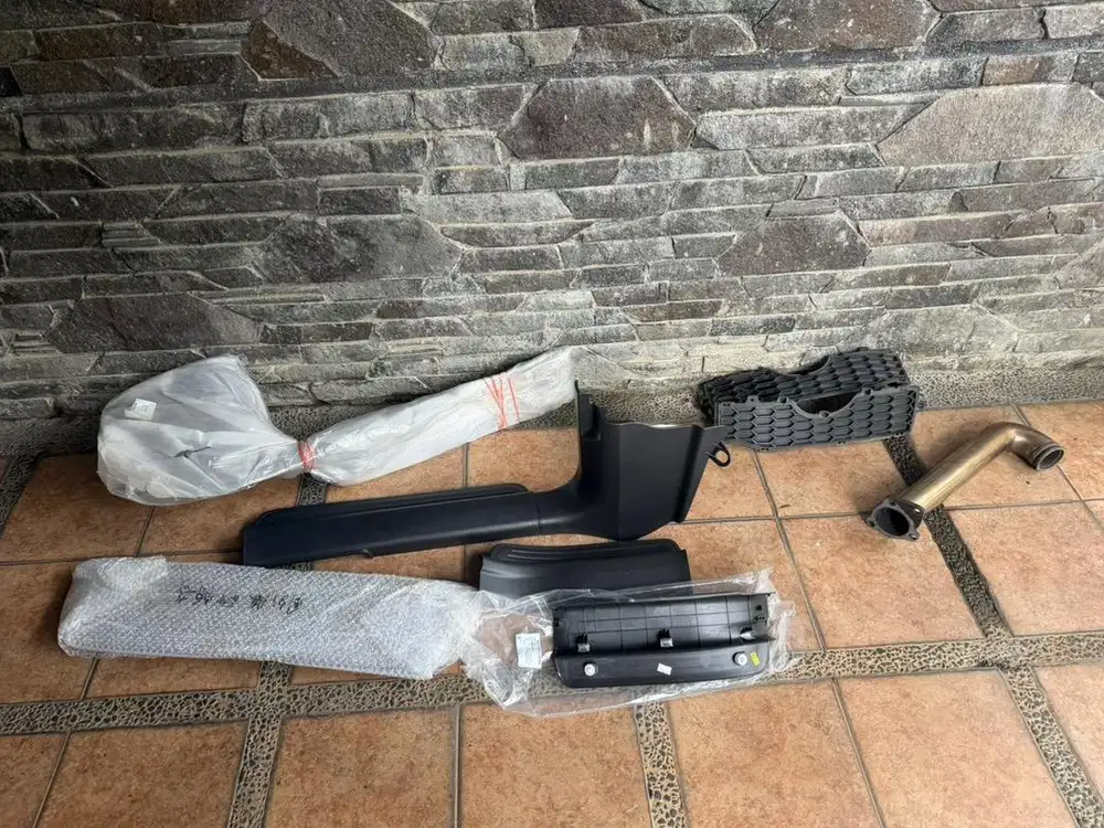 PANEL COVER BAWAH PINTU CAPTIVA  1 SET