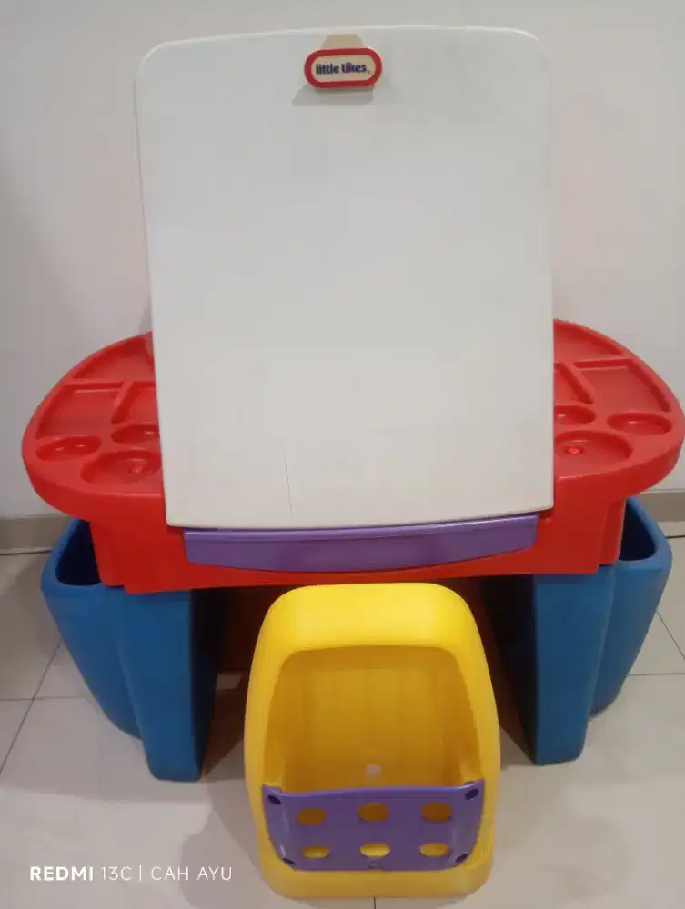 Dijual meja little tikes bekas