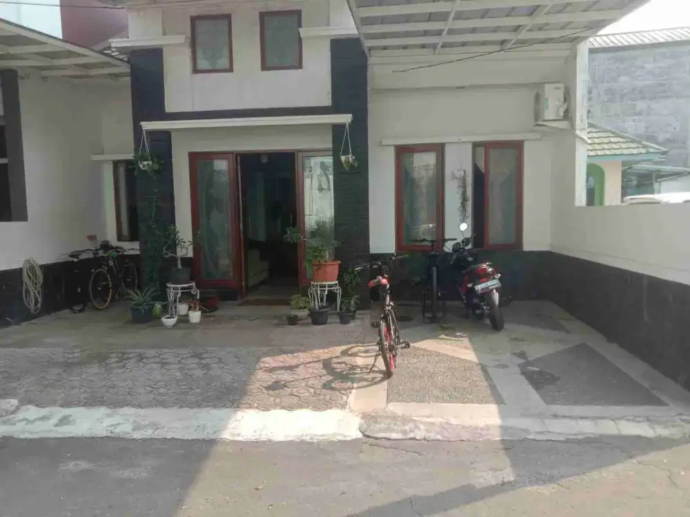 DIJUAL RUMAH  di LAPangan TEMBAK CIBUBUR 2KT