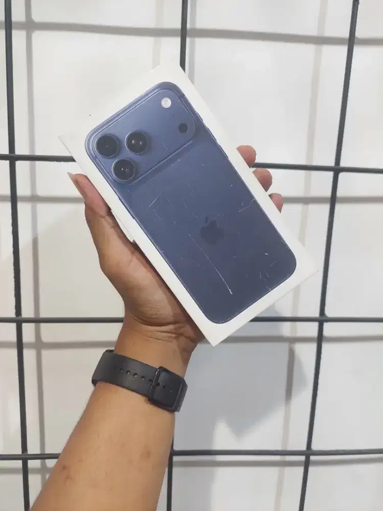 Iphone 17 Promax 256GB Blue