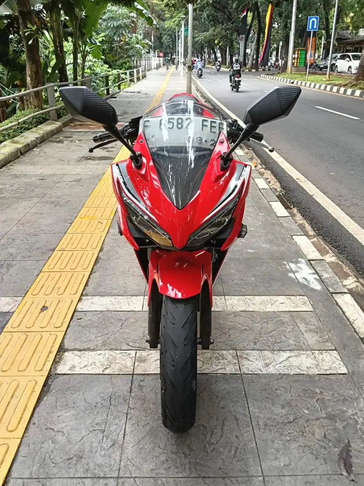 DP MINIM 500 CASH KREDIT NEW HONDA CBR 150R THN 2019 PAJAK IDUP
