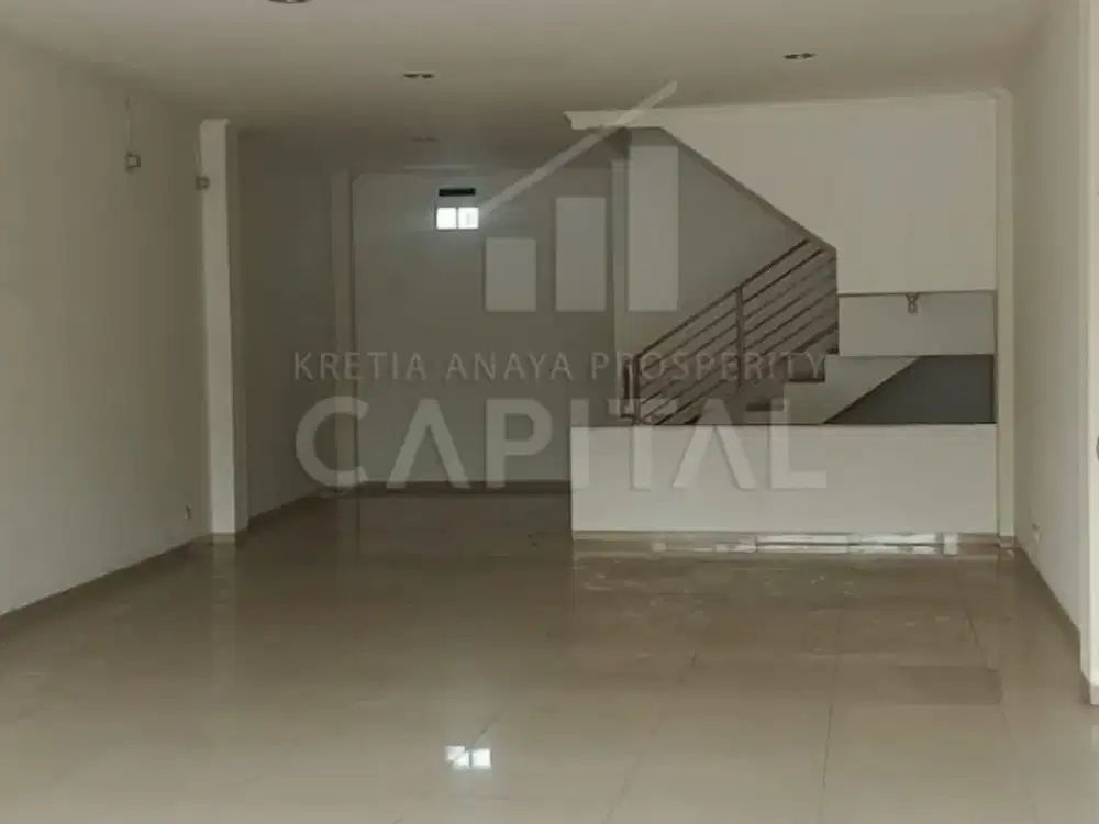 RUKO 3 LANTAI DI PADALARANG COCOK UNTUK BERBAGAI USAHA