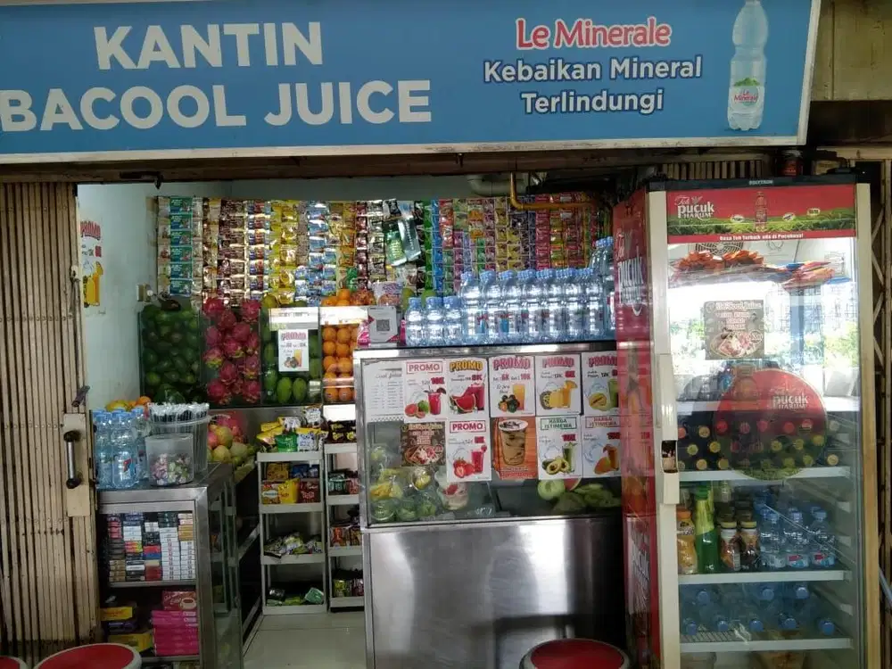 karyawan kantin