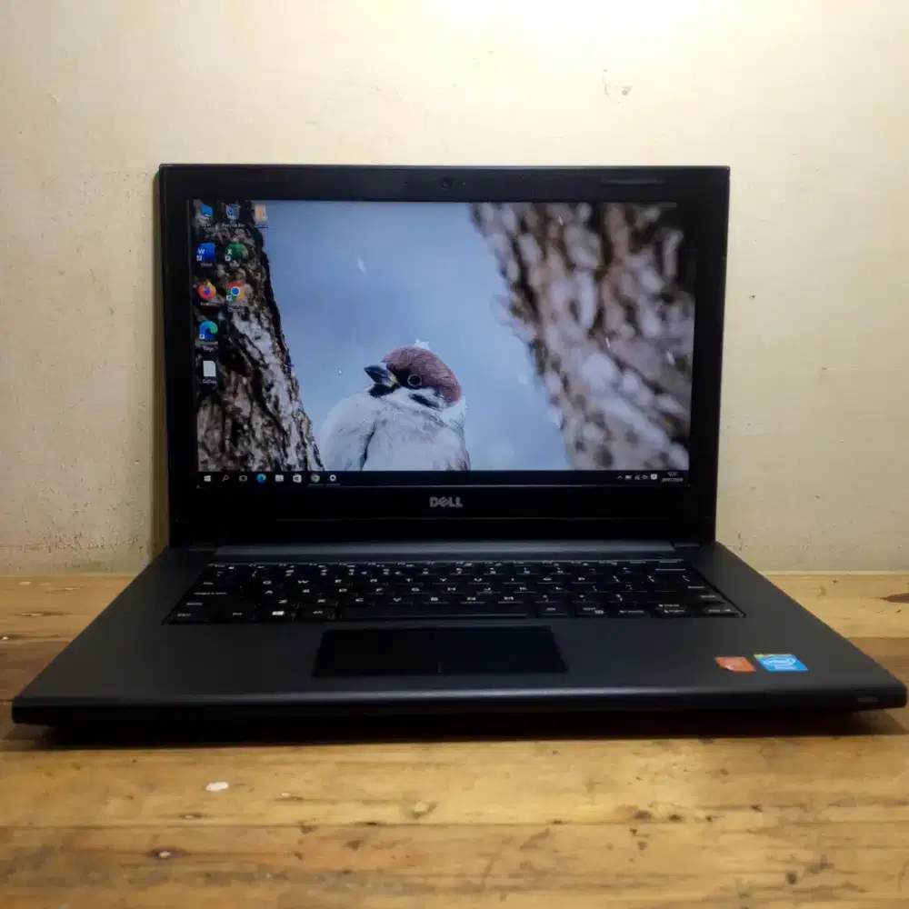 Laptop murah Dell Ram 4 GB HDD 500 GB Celeron 2957U siap pakai