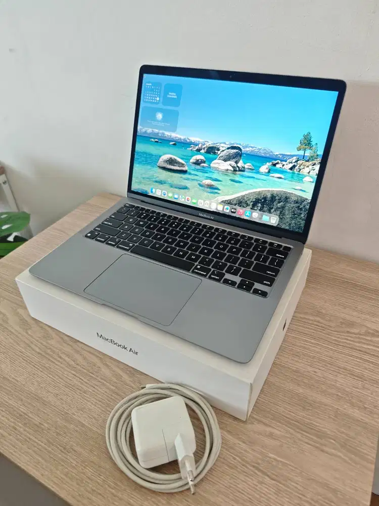 Macbook Air M1 13 8/256 Space Grey