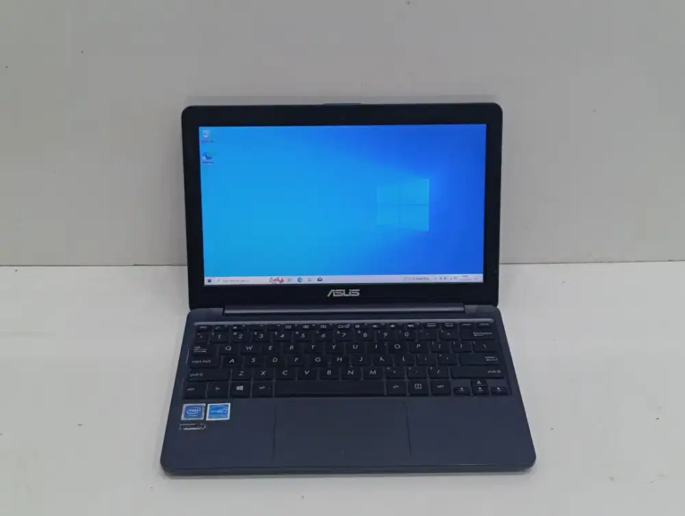 Notebook asus e203mah processor Celeron n4000 ram 2gb hdd 1tb