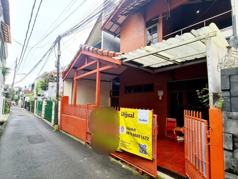 Rumah 2 Lantai 4 Kamar Tidur Lokasi Tebet Jaksel
