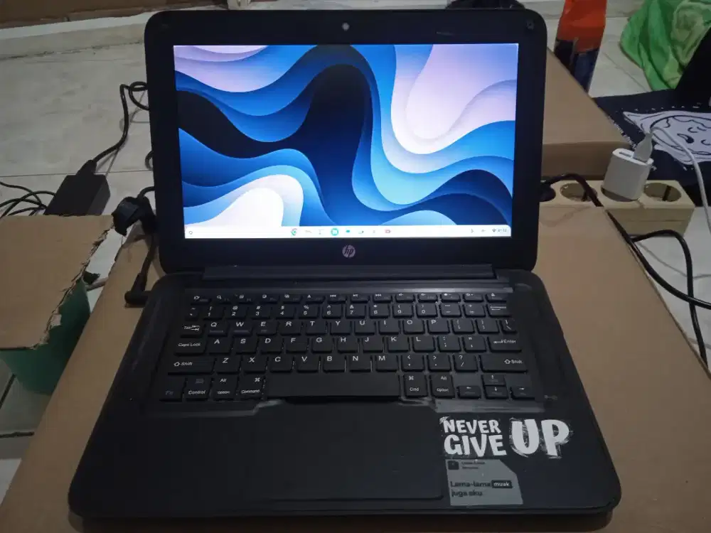 Hp Chromebook 11. Ada Playstore. Mobile Legends Lancar