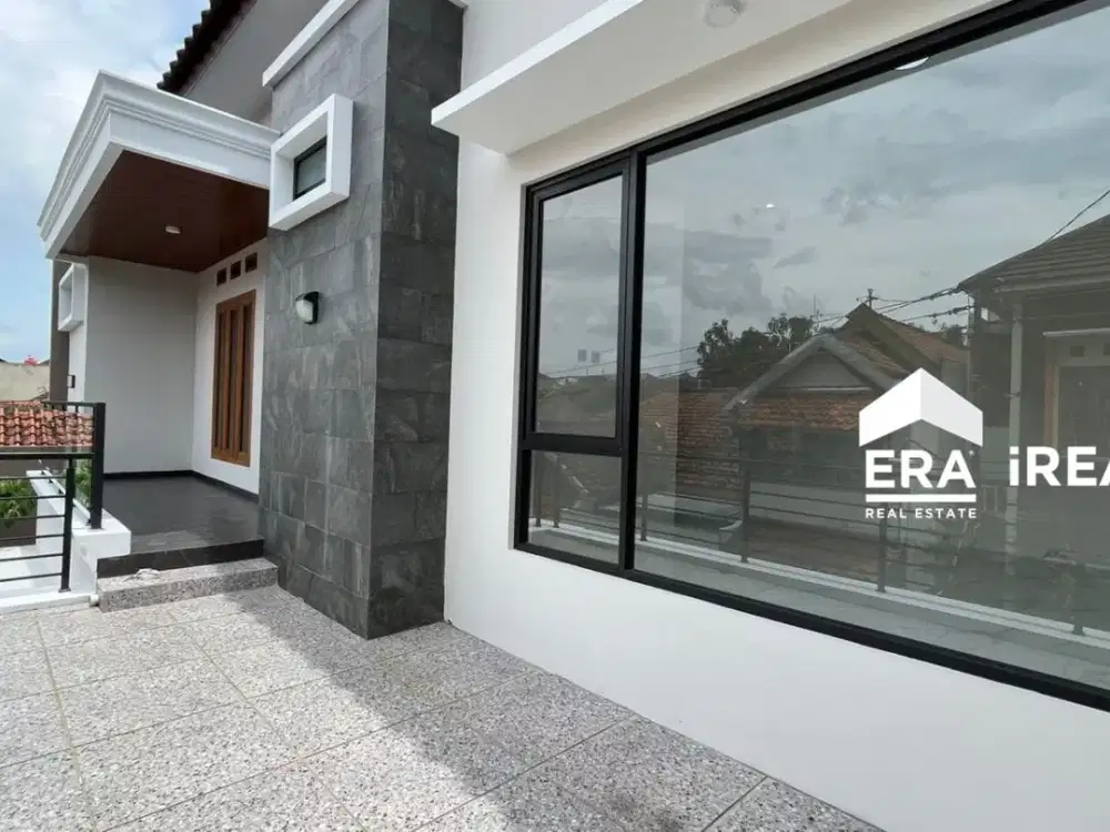 DIJUAL RUMAH BARU 2 LANTAI MINIMALIS DI SOLO SUMBER DEKAT CHILLI PARI, GRAHA SABA BUANA