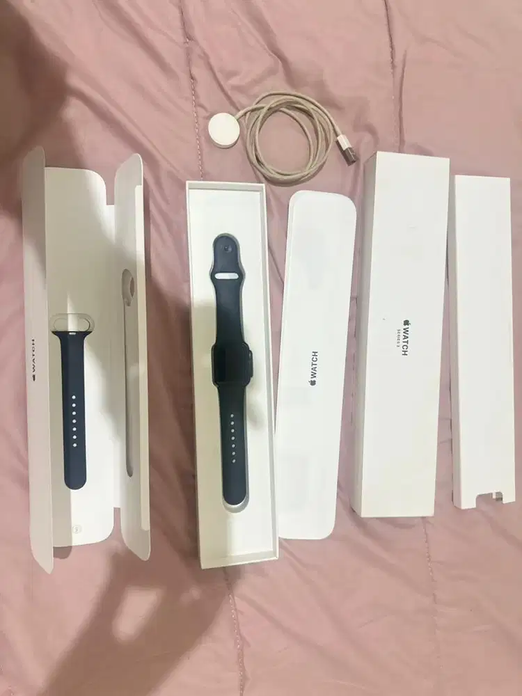 apple watch series 3 (38mm) warna space gray aluminum black