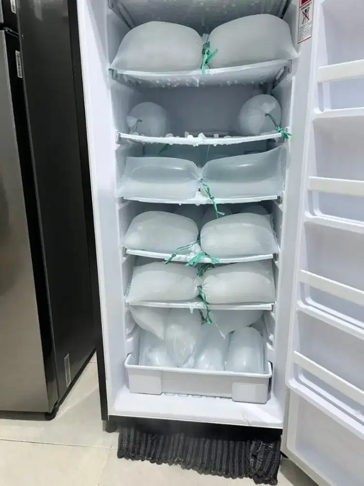 JUAL CPT FREEZER AQUA NO MINUS