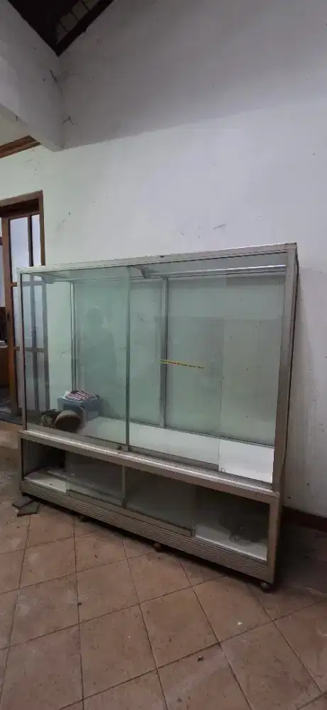 Dijual Lemari Baju Alumunium Kaca
