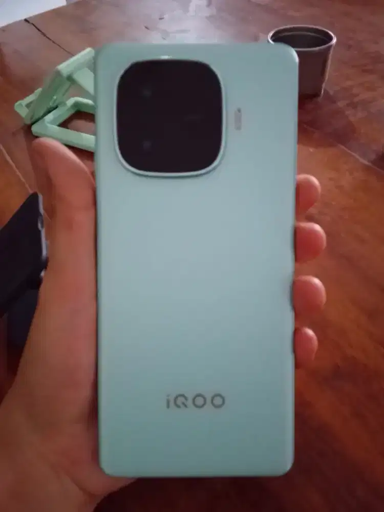 Iqoo z9 8/128gb