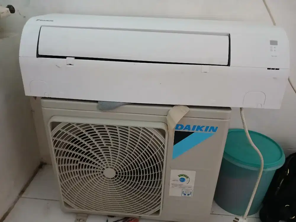 Jual ac 1/2 PK merk daikin siap pakai